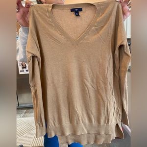 Gap V neck sweater